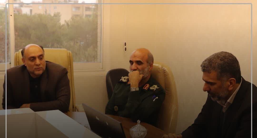 نشست صمیمی رئیس سازمان بسیج جامعه پزشکی و فرماندهی سپاه صاحب الزمان(عج) درباره مسئله حفظ حیات جنین نشست صمیمی رئیس سازمان بسیج جامعه پزشکی و فرماندهی سپاه صاحب الزمان(عج) درباره مسئله حفظ حیات جنین