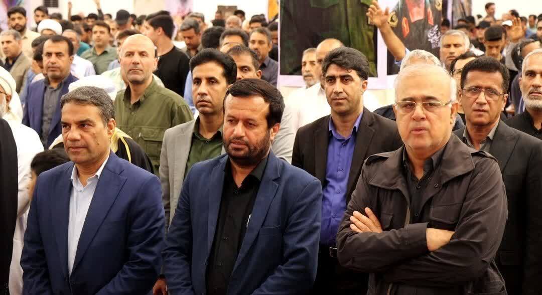 بزرگداشت فرماندهان شهید جنگ تحمیلی سوم در بندرعباس برگزار شد بزرگداشت فرماندهان شهید جنگ تحمیلی سوم در بندرعباس برگزار شد