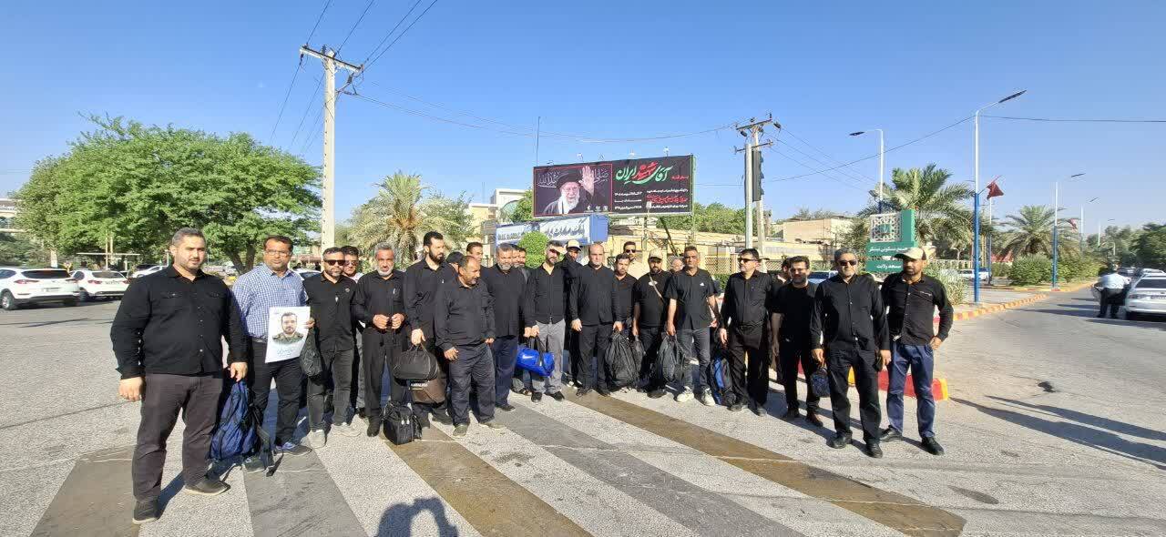 باید برخاست شعار  بسیجیان جامعه کارو تولید برای بدرقه امام شهیدمان