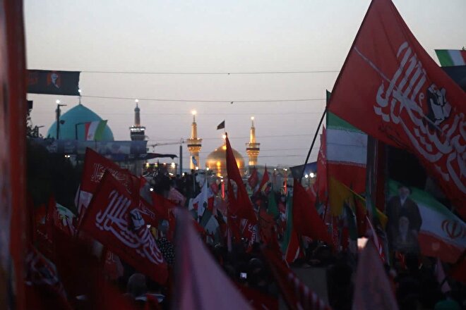 تشییع پیکر پاک قائد شهید امت در مشهد مقدس