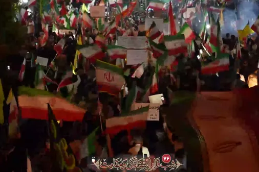 حمایت قاطع نمایش مردم انقلابی کرج در حمایت قاطع از رهبر معظم انقلاب اسلامی و نیروهای مسلح مقتدر کشورمان