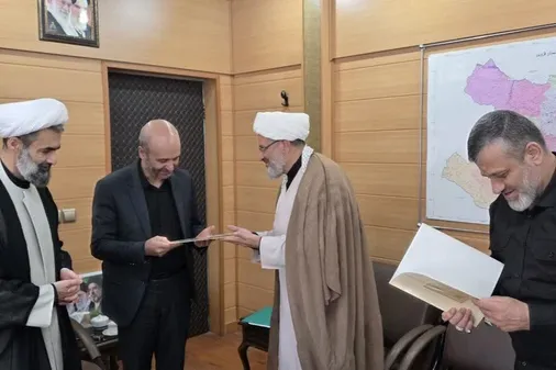 ثبت بیش از ۸۰ هزار وکالت&zwnj;نامه برای پیگیری حقوقی جنایات آمریکا در قزوین/جهاد حقوقی علیه آمریکا با مشارکت گسترده مردم دنبال می&zwnj;شود