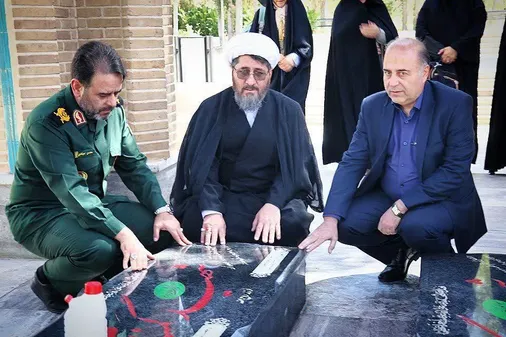مراسم تجلیل از همکاران شاغل و بازنشسته و ایثارگران دانشگاه زنجان