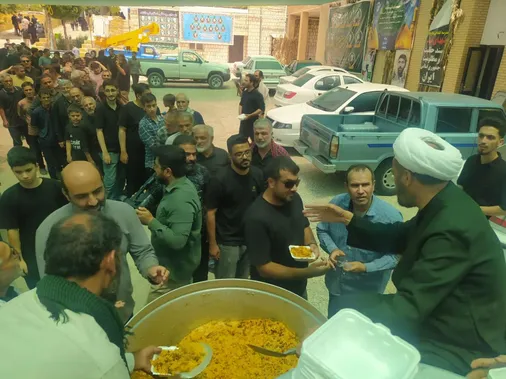 خدمت&zwnj;رسانی موکب خادمان راه&zwnj;بهشت سپاه استان کرمانشاه در یادمان مرصاد