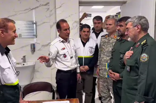 بازدید سردار قنبری جانشین سپاه کرمانشاه از خدمات رسانی سیل عظیم نیروهای درمانی در مرز خسروی