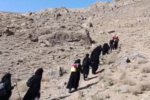 بانوان قمی با حجاب برتر، قله ۲۲۷۶ متری حلیل کوه را فتح کردند