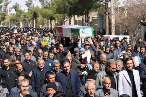 تشییع پیکر مطهر شهید اقتدار پاسدار سید مصطفی طباطبایی بر دستان مردم ولایتمدار شهرستان جرقویه
