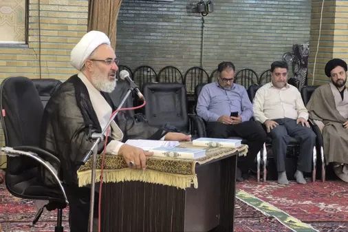 قرآن، راه عبور از دل فتنه&zwnj;ها و رمز پیروزی مؤمنان است