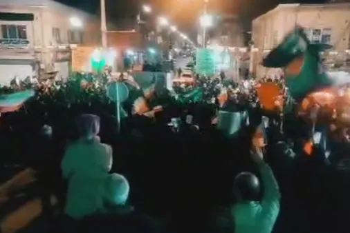 قیام هیئات زنجانی در میدان انقلاب زنجان