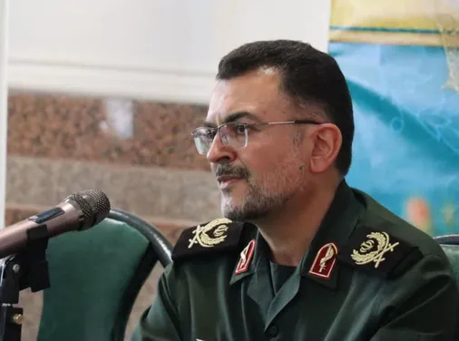 معلمان، افسران پیشرفت و پایه&zwnj;ریزان تمدن نوین اسلامی هستند