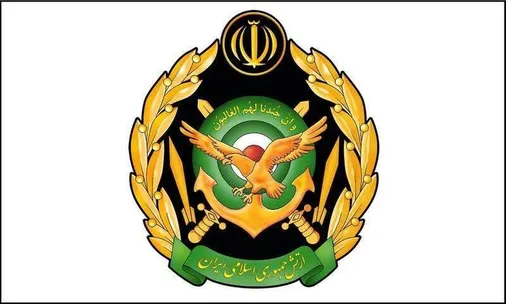 ارتش مقتدرانه کنار سپاه ایستاده است