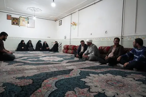 دیدار بسیج دانشجویی دانشگاه علوم پزشکی یاسوج با خانواده شهدا