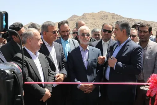 افتتاح رسمی &laquo;پل شهدای اصناف&raquo; در اراک با حضور وزیر کشور