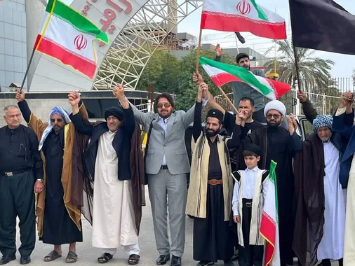 گزارش تصویری از حضور گسترده مردم و تشکیل زنجیره انسانی در حمایت از نیروگاه حرارتی تولید برق رامین در شهرستان باوی