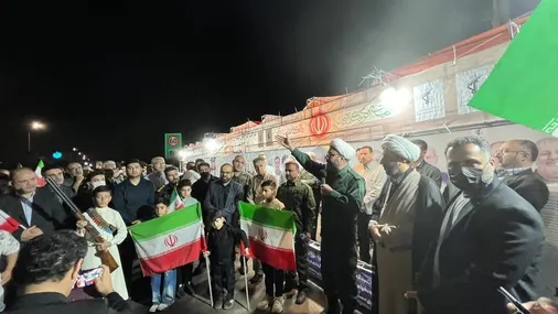 اجتماع باشکوه فرهنگیان اهواز برای بیعت با امام امت و اعلام حمایت از نیروهای مسلح کشور با سخنرانی حجت الاسلام پولادی مسئول دفتر نمایندگی ولی فقیه درسپاه حضرت ولیعصر(عج) خوزستان دراهواز