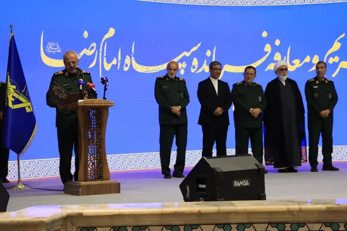 هراس استکبار از ایمان و معنویت ملت ایران است نه تجهیزات مادی