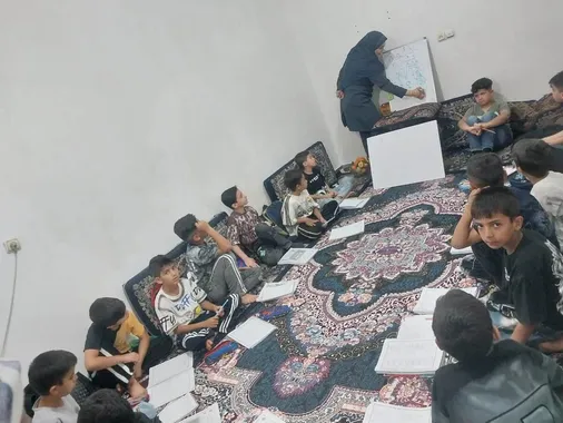معلم فداکار، خانه&zwnj;اش را کلاس درس کرد: نوری از امید در دل روستای جنگیه