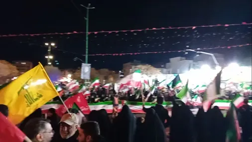 حضور مردم اصفهان  در این چند شب، امشب به اوج خود رسید و این حضور است که دشمن را به غلط کردن انداخته است