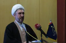 هنرمندان باید با واژه‌ها از مرزهای اندیشه دفاع کنند 