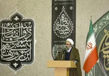 سپاه نیوز: مسئول دفتر نمایندگی ولی‌فقیه در سپاه عاشورا استان آذربایجان شرقی گفت: پاسداران در رأس جهاد تبیینی باید با روشنگری‌های خود در بصیرت افزایی و تبیین واقعیات به مردم تلاش کنند.