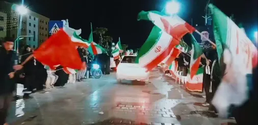 حضور گسترده مردم اصفهان در خیابان ها و میادین اصلی