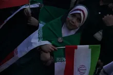 امروز کودکان کرمان با اشک و اندوه، یاد شهدای دانش آموزی میناب را گرامی داشتند