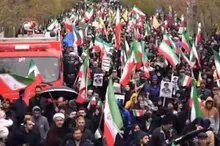 سیل خروشان و حضور تاریخ ساز مردم قم در راهپیمایی روز جهانی قدس و تشییع پیکر مطهر ۵ تن از شهدای جنگ رمضان