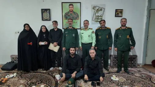 دیدار فرمانده سپاه حضرت روح&zwnj;الله استان مرکزی با خانواده شهیدان قاسم عزیزی و محمدعلی محرابی