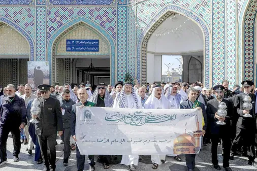 میزبانی آستان قدس رضوی از ۳۰۰ موکب&zwnj;دار عراقی در مشهد/ تشرف موکب&zwnj;داران عراقی برای زیارت مزار رهبر شهید