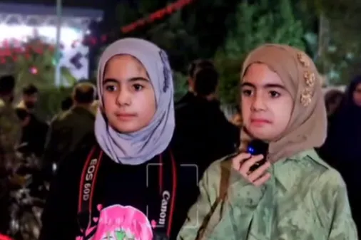 دلتنگی کودک آبادانی برای رهبر شهید