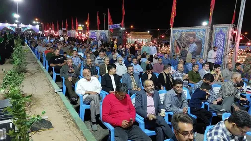 برنامه شب پنجم کنگره ملی بزرگداشت ۳۰۰۰شهید استان سمنان استقبال و حضور گسترده مردم از برنامه رسم ایستادگی