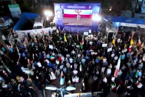 درخواست منتقمان خون شهید خامنه ای (ره) در گلستان از حجاج صحرای عرفات چه بود؟
