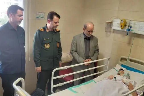 دیدار فرمانده سپاه انصارالمهدی(عج) با همسر شهید و مادر سه شهید والامقام