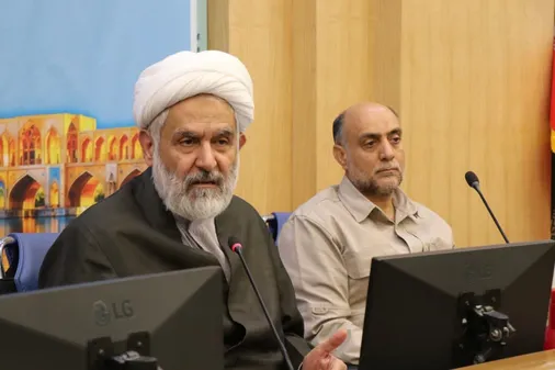 نشست بصیرتی رئیس سازمان بسیج بااساتید ودانشجویان و نخبگان دانشگاه های اصفهان