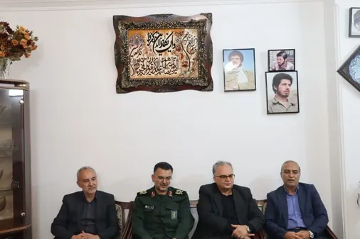 دیدار  فرمانده سپاه قائم آل محمد (عج) استان سمنان با خانواده شهید محمدرضا خالصی
