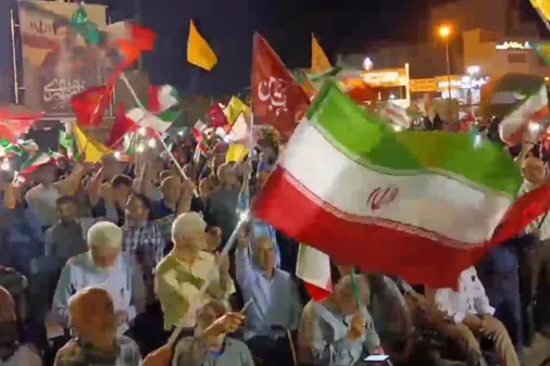٢٠٠شب ایستادگی حضور توسط مردم مبعوث شده شهرستان کازرون