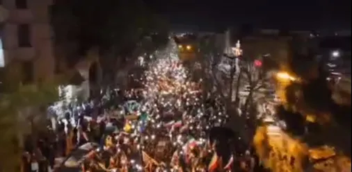 کودکان و نوجوانان کرمانشاهی هم برای بیعت با رهبر انقلاب به میدان آمدند