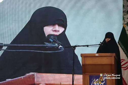 بصیرت انقلابی ملت ایران، دشمن را زمین&zwnj;گیر کرده است
