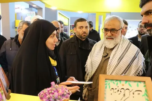 بازدید سردار نقدی از نمایشگاه زاینده نور اصفهان