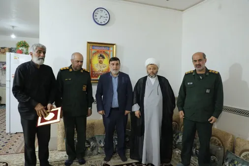 دیدار با خانواده شهید بوخضیری