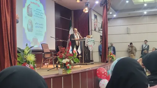 دانشجویان با درک عمیق&zwnj;تری از مسائل روز، در این عرصه نقش&zwnj;آفرینی کنند