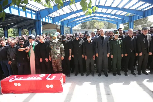 پیکر پاک شهید محمد امین جلیلیان با حضور گسترده مردم کرمانشاه تشییع شد