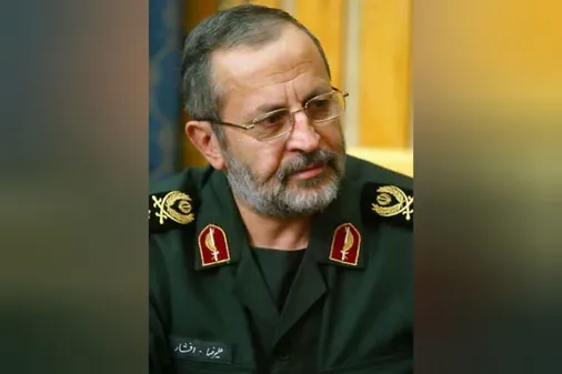 سردار علیرضا افشار رئیس ستاد مرکزی سپاه در دوران دفاع مقدس دارفانی را وداع گفتند
