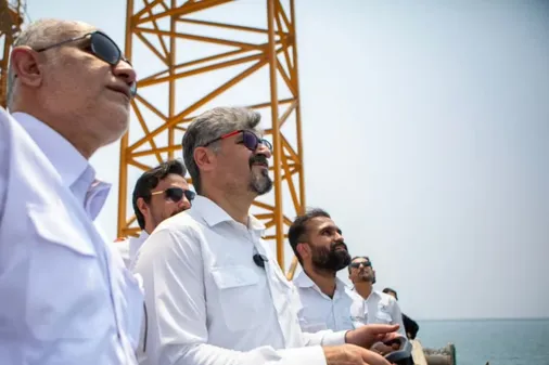 بازدید مدیرعامل شرکت نفت و گاز پارس از طرح توسعه بندر سیراف پارس