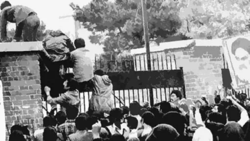 اتحاد ملت در برابر تهدیدات خارجی با تدبیرحضرت امام خمینی(ره)