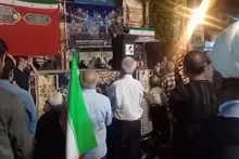 آزاده سرافراز سید کرامت اله حسینی در جمع مردم مبعوث شده شهرستان کازرون در میدان شهدا