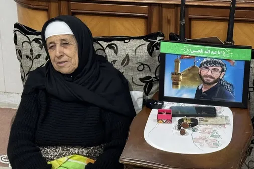 &laquo;سربازِ ننه، فداییِ آقا&raquo;؛ روایت ناتمام مادری که فرزندش را در برف بزرگ کرد و در راه آرمان سپرد