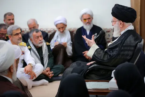 رهبر انقلاب در دیدار دست&zwnj;اندرکاران کنگره ملی شهدای استان مازندران