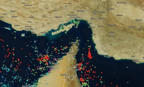 یک فروند نفتکش امریکایی در بامداد امروز در &nbsp;شمال خلیج فارس توسط رزمندگان نیروی دریایی سپاه مورد اصابت قرار گرفت