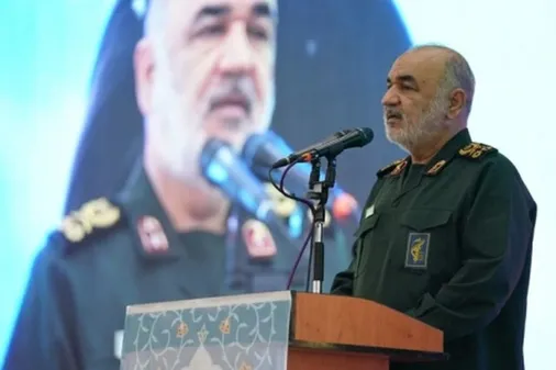 فرمانده کل سپاه : صهیونیست&zwnj;ها در آتشی که خود افروخته&zwnj;اند خواهند سوخت/ سپاه مصداق "أشدا علی&zwnj;الکفار رحماءبینهم" است
